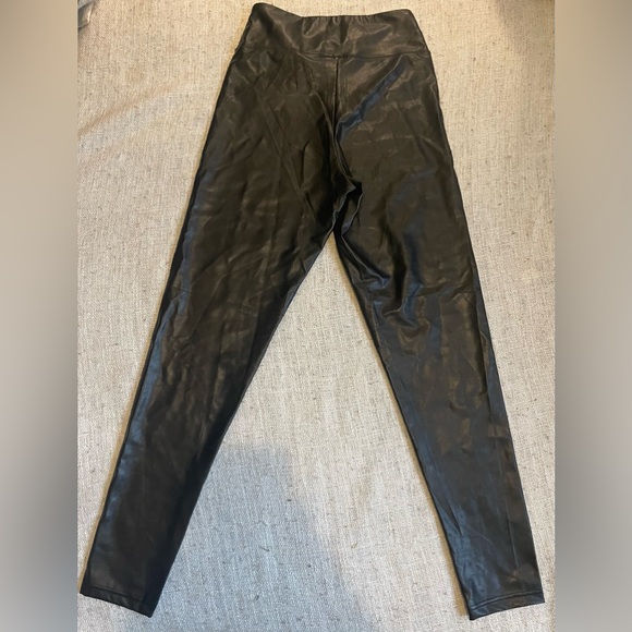 Black Faux Leather Leggings - Picture 3 of 3